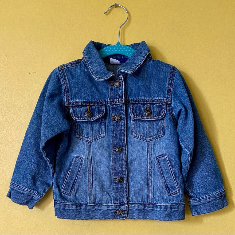 Carter’s jean jacket light denim kid’s size 3 3T